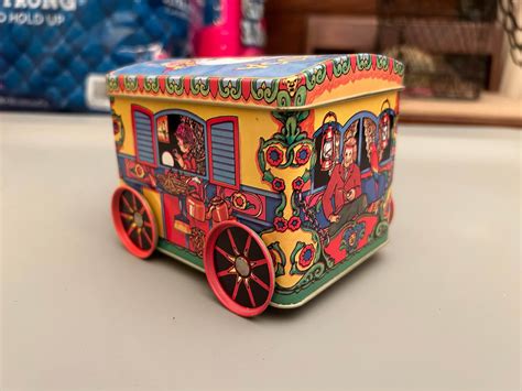 metal box genuine dodo 1983 gypsy rosa|Dodo Tin .